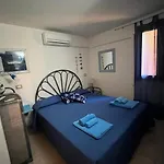 Vila Vittoria With Heated And Large Private Swimming Pool For Exclusive Use , Sea And View, 150 Meters From The Beach, Pool Surface 60 Mq , 645 Sq Ft, Pool Depth 140 Cm ,55 Inches, Parking And Wifi Free *