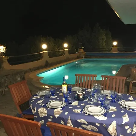 Vittoria With Heated And Large Private Swimming Pool For Exclusive Use , Sea And View, 150 Meters From The Beach, Pool Surface 60 Mq , 645 Sq Ft, Pool Depth 140 Cm ,55 Inches, Parking And Wifi Free Torre delle Stelle
