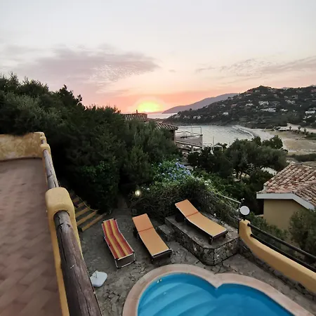 Vittoria With Heated And Large Private Swimming Pool For Exclusive Use , Sea And View, 150 Meters From The Beach, Pool Surface 60 Mq , 645 Sq Ft, Pool Depth 140 Cm ,55 Inches, Parking And Wifi Free * Torre delle Stelle