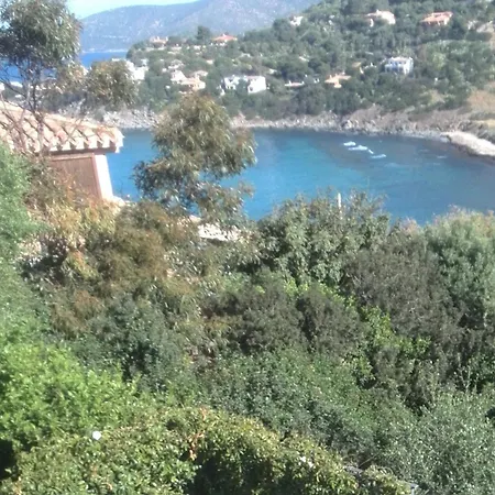 Villa Vittoria With Large Private Heated Swimming Pool Complete With Hidromassage For Exclusive Use , Sea And Beach View, 150 Meters From The Beach, Pool Surface 60 Mq, Pool Depth 140 Cm , Free Parking And Wifi *