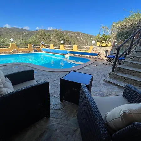 Villa Vittoria With Large Private Heated Swimming Pool Complete With Jacuzzi For Exclusive Use , Sea And View, 150 Meters From The Beach, Pool Surface 60 Mq , 645 Sq Ft, Pool Depth 140 Cm ,55 Inches, Parking And Wifi Free Torre delle Stelle