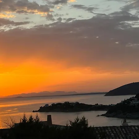 Vittoria With Heated And Large Private Swimming Pool For Exclusive Use , Sea And View, 150 Meters From The Beach, Pool Surface 60 Mq , 645 Sq Ft, Pool Depth 140 Cm ,55 Inches, Parking And Wifi Free Villa