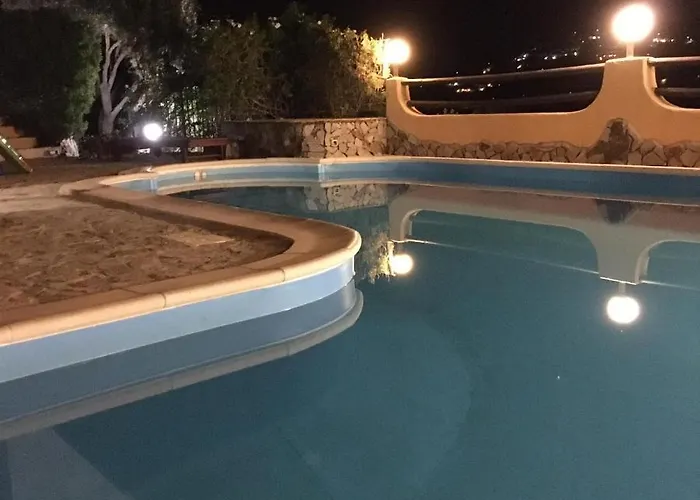 Vittoria With Large Private Heated Swimming Pool Complete With Jacuzzi For Exclusive Use , Sea And View, 150 Meters From The Beach, Pool Surface 60 Mq , 645 Sq Ft, Pool Depth 140 Cm ,55 Inches, Parking And Wifi Free Villa