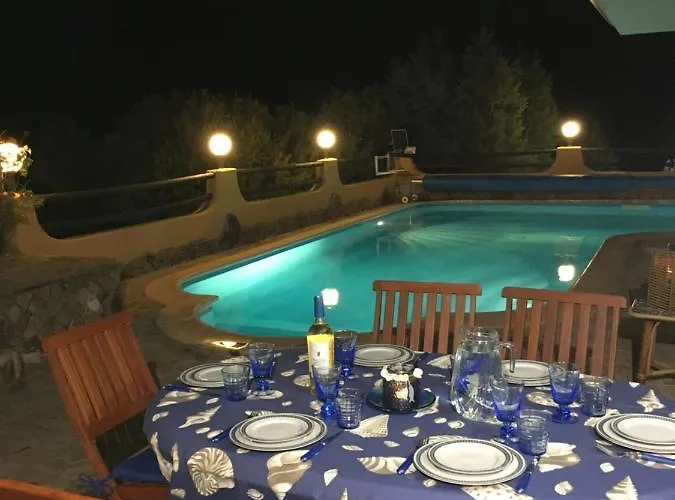 Vittoria With Large Private Heated Swimming Pool Complete With Jacuzzi For Exclusive Use , Sea And View, 150 Meters From The Beach, Pool Surface 60 Mq , 645 Sq Ft, Pool Depth 140 Cm ,55 Inches, Parking And Wifi Free Torre delle Stelle