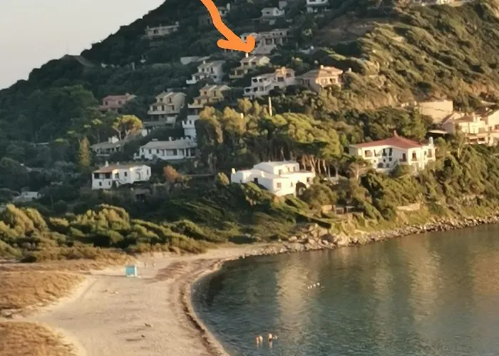 Vittoria With Large Private Heated Swimming Pool Complete With Jacuzzi For Exclusive Use , Sea And View, 150 Meters From The Beach, Pool Surface 60 Mq , 645 Sq Ft, Pool Depth 140 Cm ,55 Inches, Parking And Wifi Free