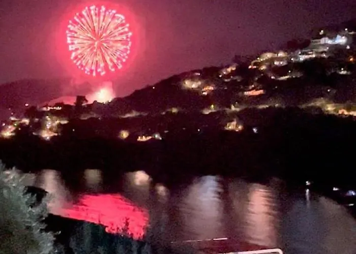 Vittoria With Large Private Heated Swimming Pool Complete With Jacuzzi For Exclusive Use , Sea And View, 150 Meters From The Beach, Pool Surface 60 Mq , 645 Sq Ft, Pool Depth 140 Cm ,55 Inches, Parking And Wifi Free *