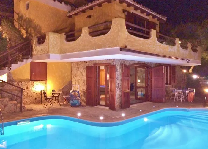 Vittoria With Large Private Heated Swimming Pool Complete With Jacuzzi For Exclusive Use , Sea And View, 150 Meters From The Beach, Pool Surface 60 Mq , 645 Sq Ft, Pool Depth 140 Cm ,55 Inches, Parking And Wifi Free